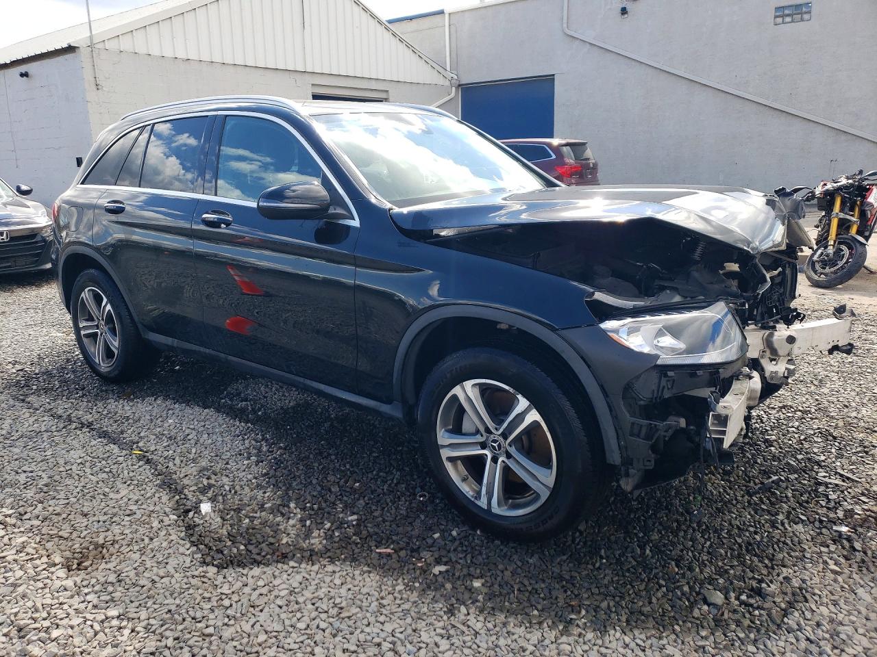 2018 MERCEDES-BENZ GLC GLC 300-4M