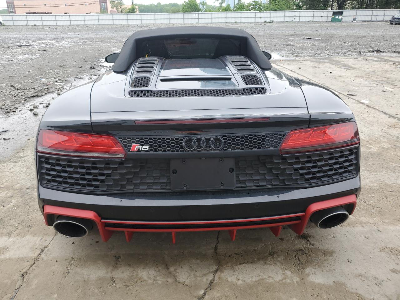 2022 AUDI R8