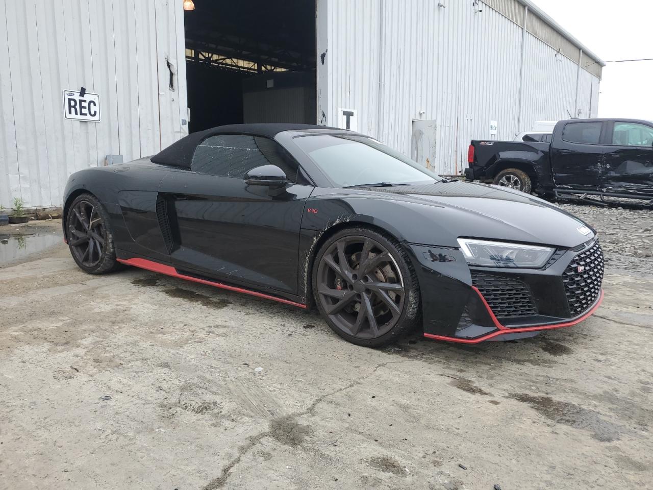 2022 AUDI R8