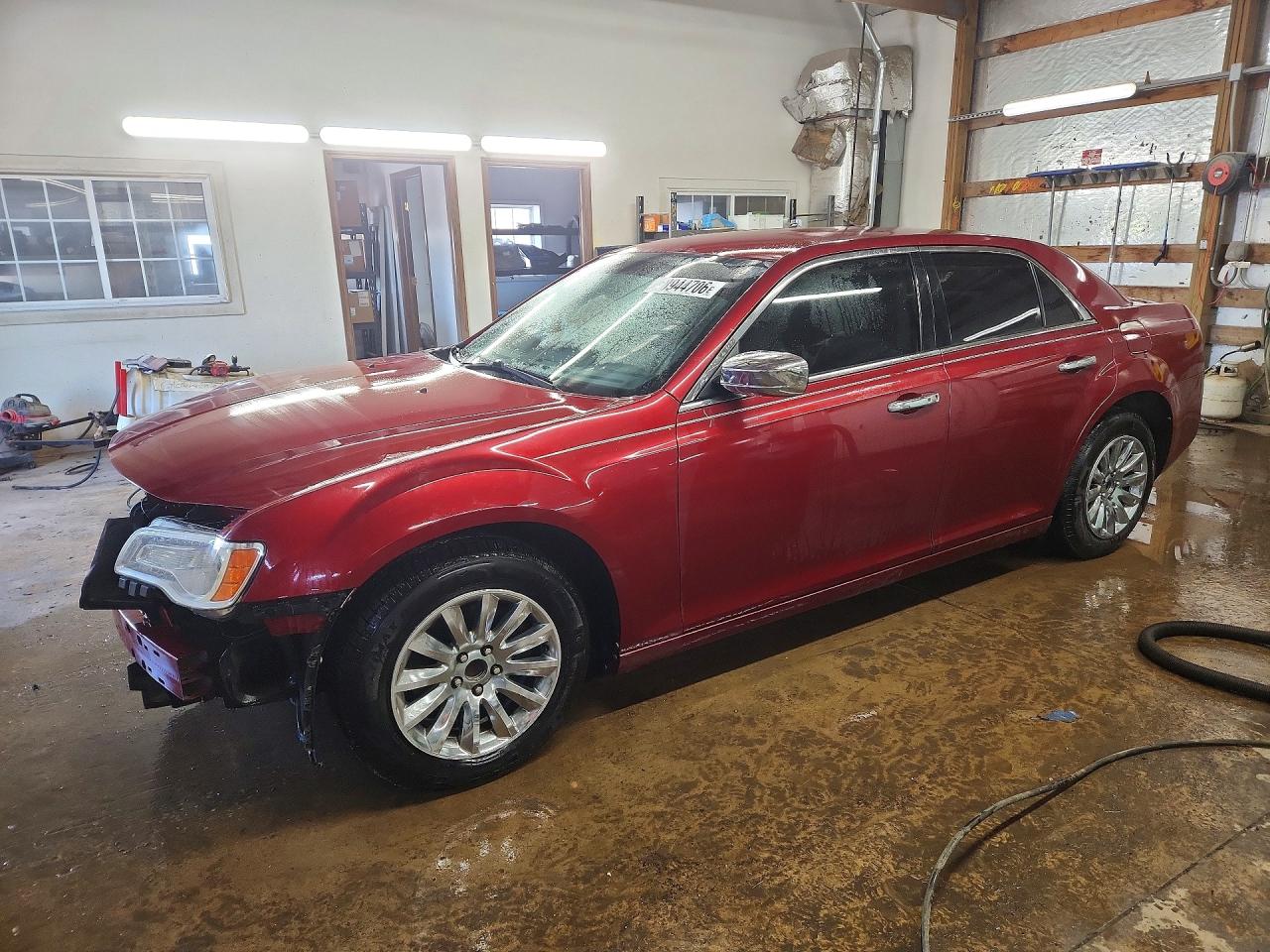 2013 CHRYSLER 300 Base/Limited