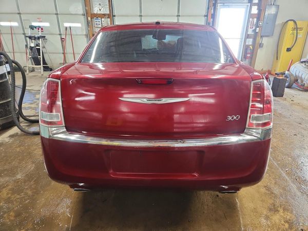 2013 CHRYSLER 300 Base/Limited