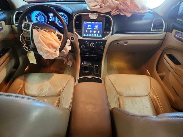 2013 CHRYSLER 300 Base/Limited