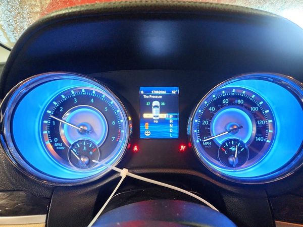2013 CHRYSLER 300 Base/Limited