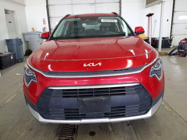 2023 KIA NIRO