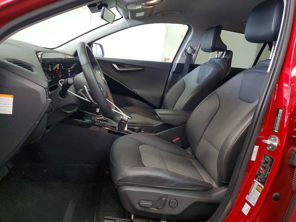 2023 KIA NIRO