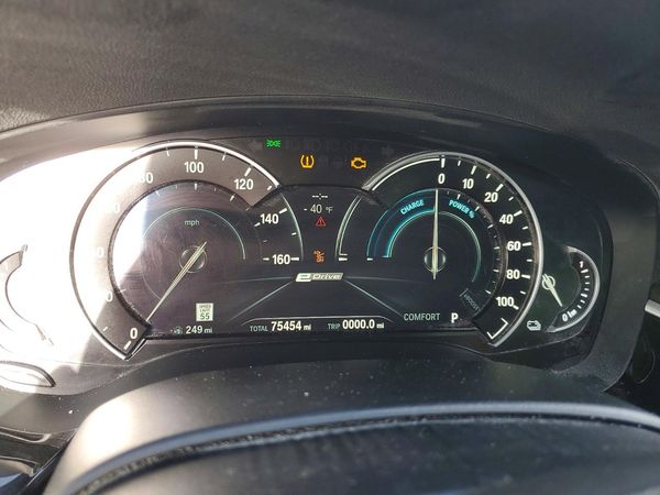 2019 BMW 530E