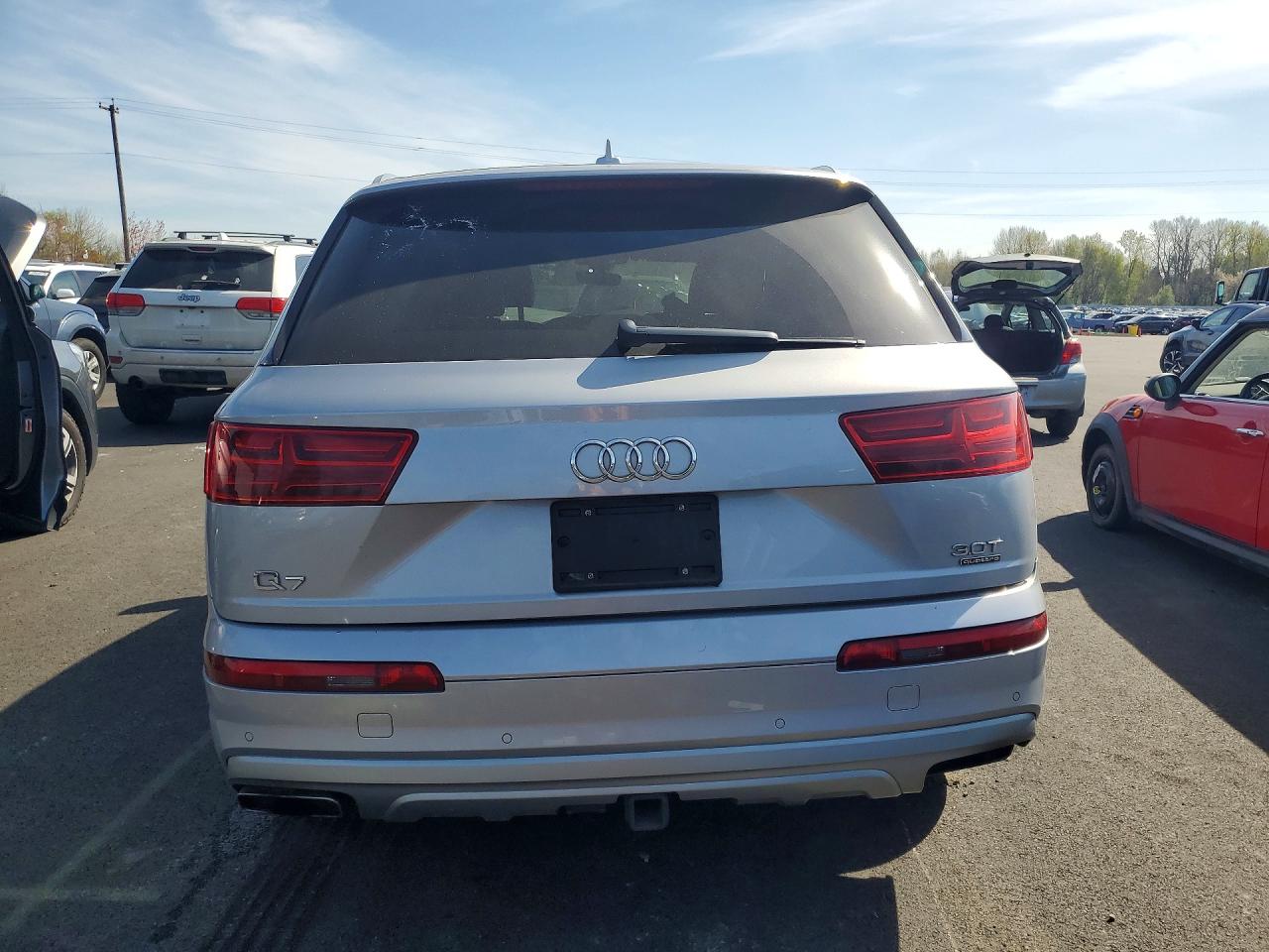 2017 AUDI Q7 quattro Prestige