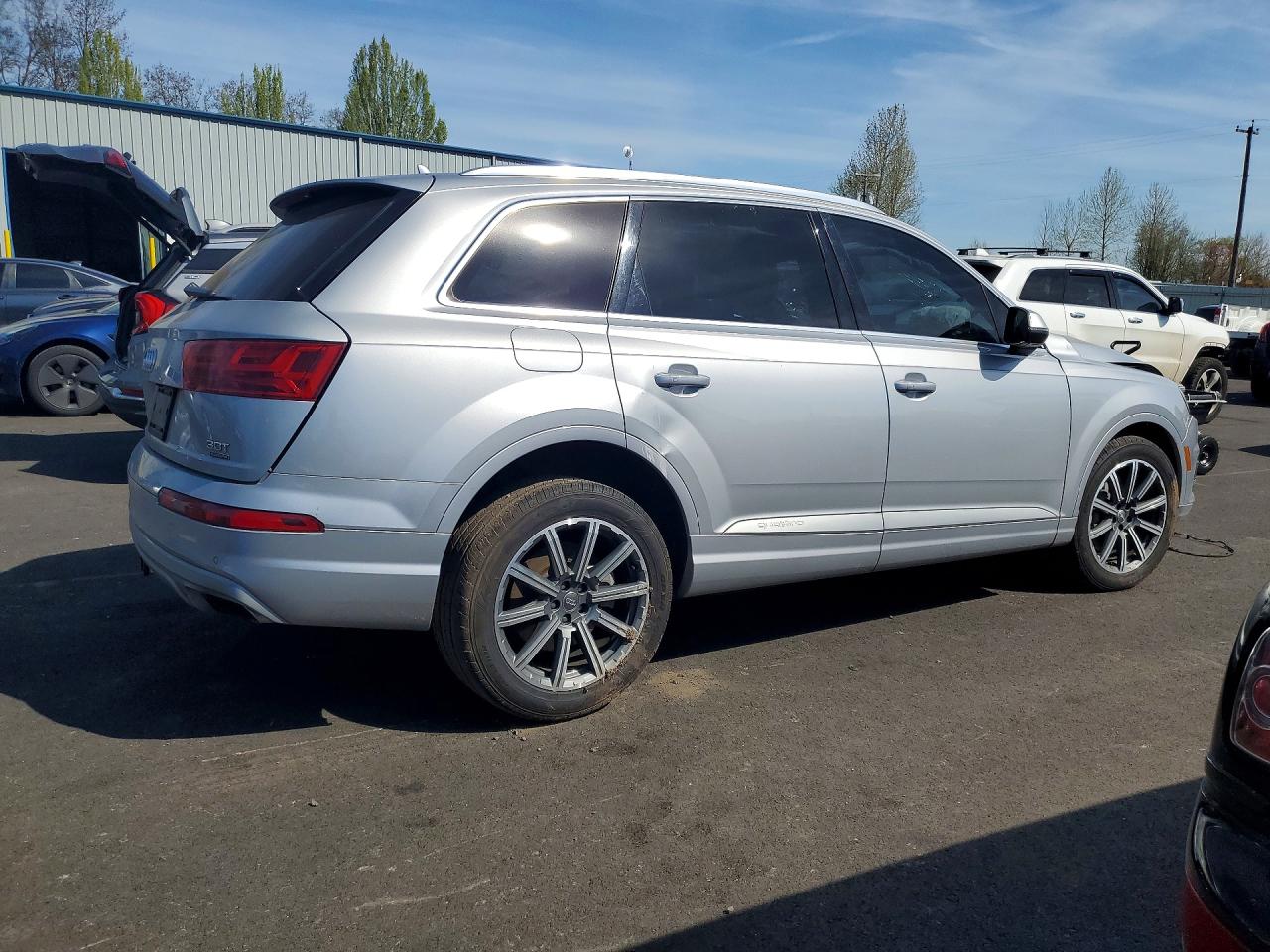 2017 AUDI Q7 quattro Prestige
