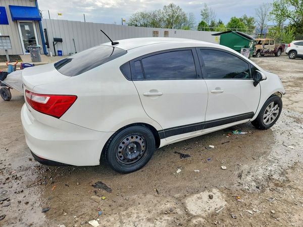 2016 KIA RIO