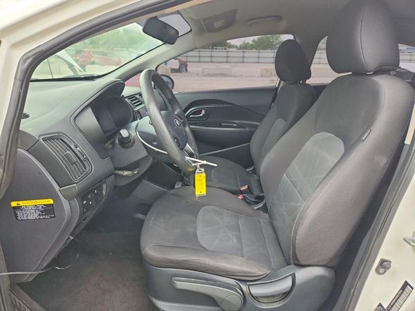 2016 KIA RIO