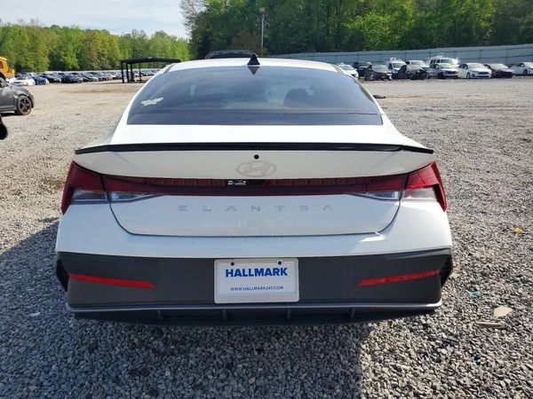 2026 HYUNDAI ELANTRA