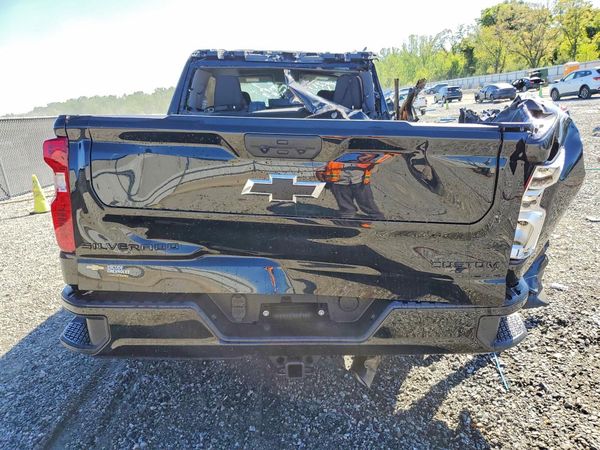 2026 CHEVROLET SILVERADO Custom — DIRR