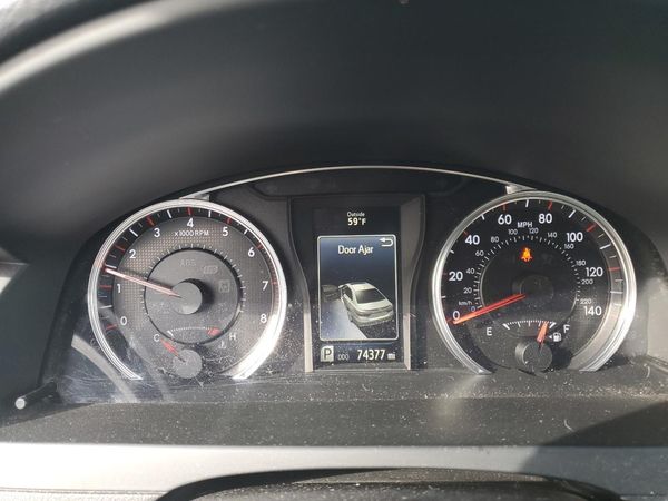2016 TOYOTA CAMRY