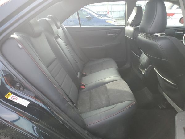 2016 TOYOTA CAMRY