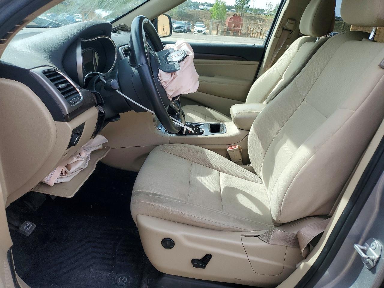 2018 JEEP GRAND CHEROKEE LAREDO 4X2