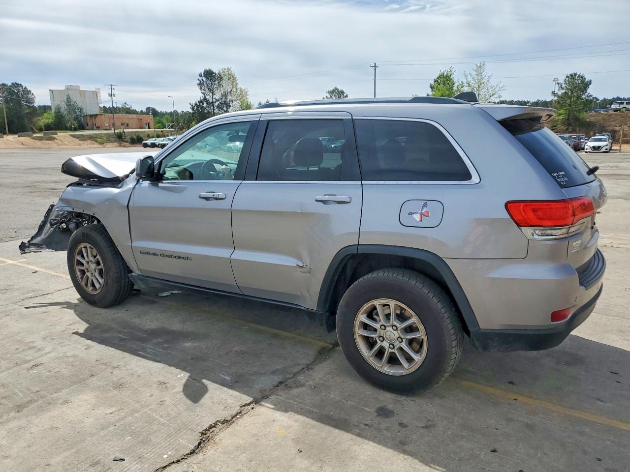 2018 JEEP GRAND CHEROKEE LAREDO 4X2
