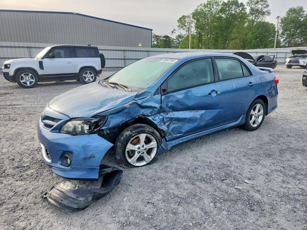 2013 TOYOTA COROLLA