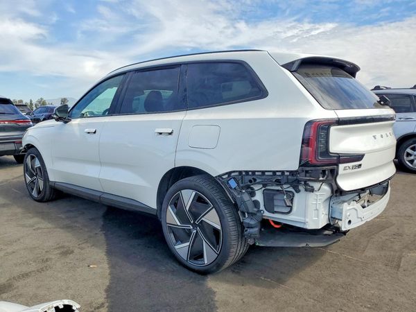 2025 VOLVO EX90