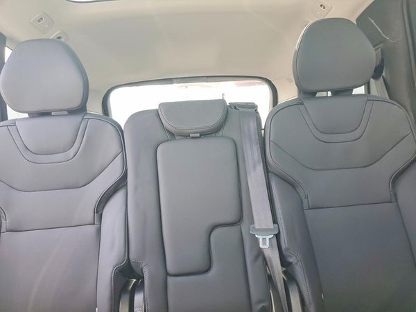 2025 VOLVO EX90