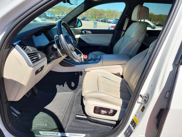 2020 BMW X7 M50i