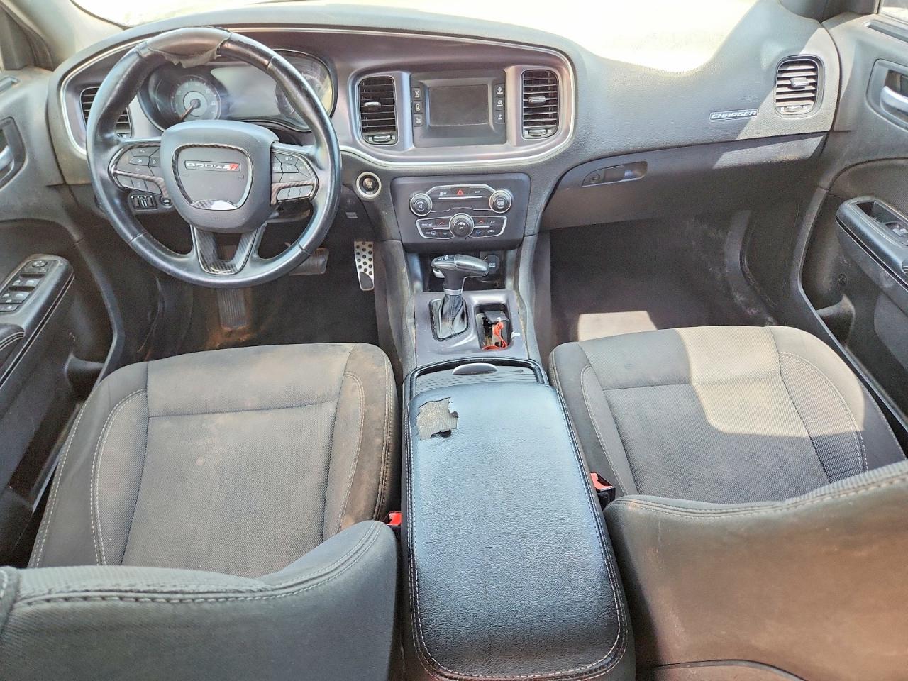 2016 DODGE CHARGER SE RWD