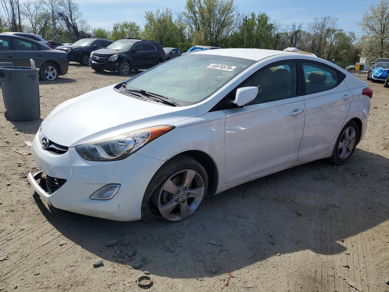 2013 HYUNDAI ELANTRA