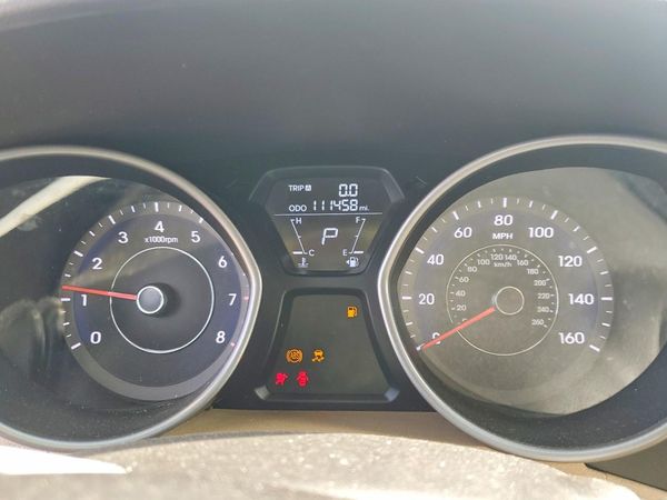 2013 HYUNDAI ELANTRA