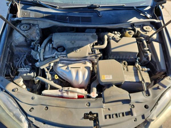 2017 TOYOTA CAMRY LE/SE/XLE/XSE — Engine bay