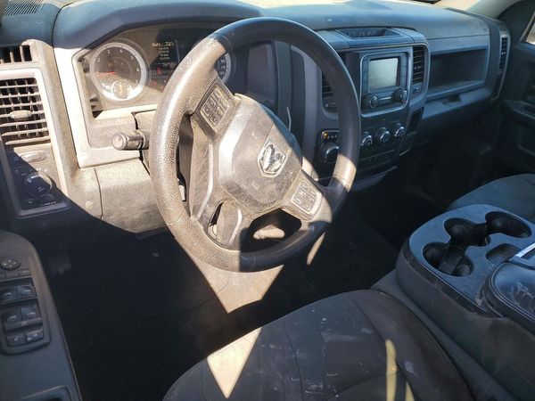 2015 RAM 1500 ST QUAD CAB 4X2