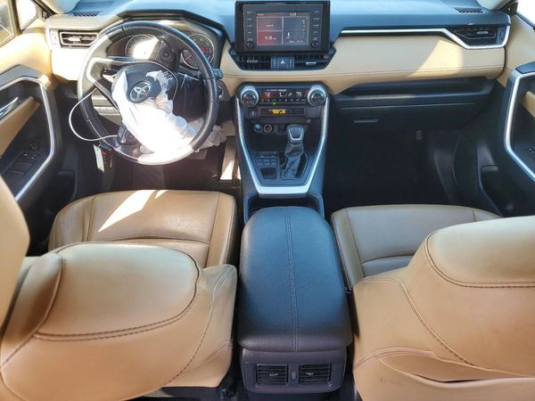 2019 TOYOTA RAV4