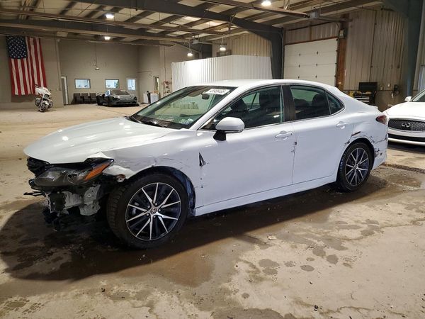 2022 TOYOTA CAMRY