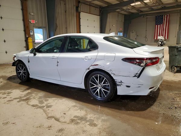 2022 TOYOTA CAMRY