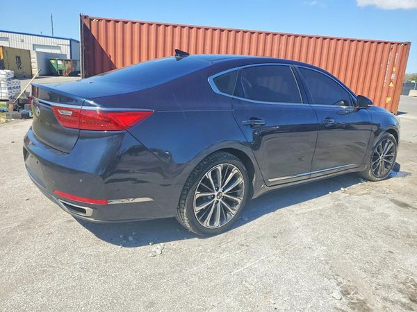 2017 KIA CADENZA