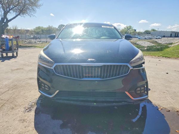 2017 KIA CADENZA