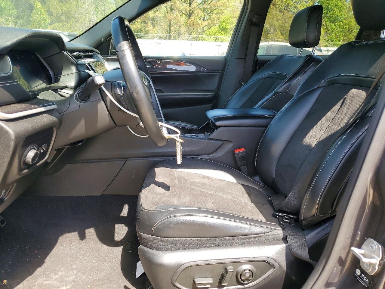 2021 JEEP GRAND CHEROKEE L LAREDO 4X4
