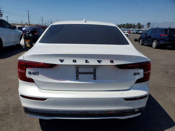 2024 VOLVO S60 Plus Black Edition
