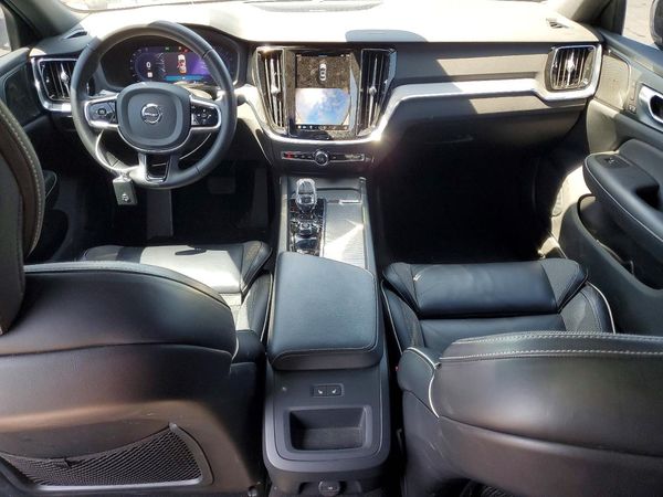 2024 VOLVO S60 Plus Black Edition