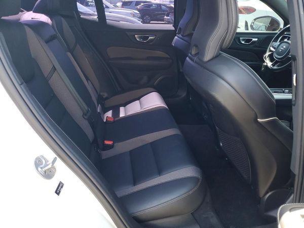 2024 VOLVO S60 Plus Black Edition