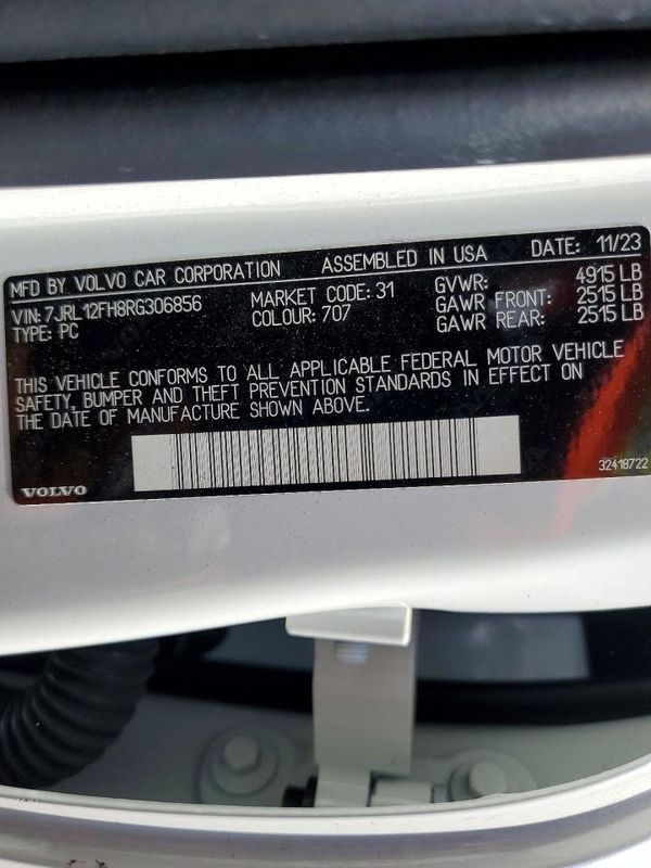 2024 VOLVO S60 Plus Black Edition