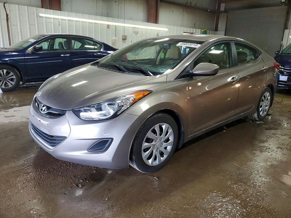 2013 HYUNDAI ELANTRA