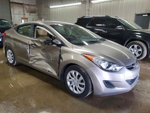 2013 HYUNDAI ELANTRA