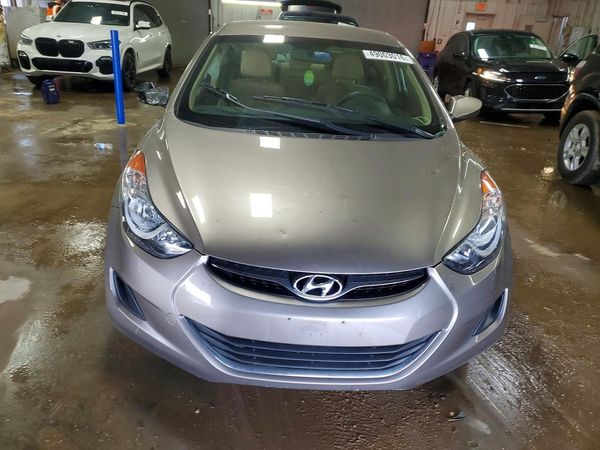 2013 HYUNDAI ELANTRA