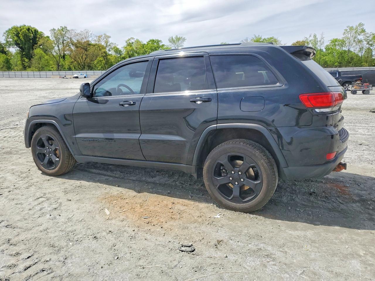 2018 JEEP GRAND CHEROKEE LAREDO 4X4