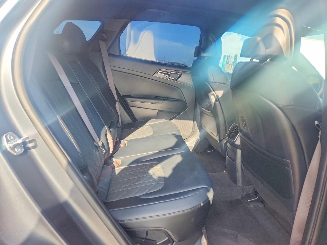 2025 KIA SPORTAGE PLUG-IN HYBRID X-Line Prestige