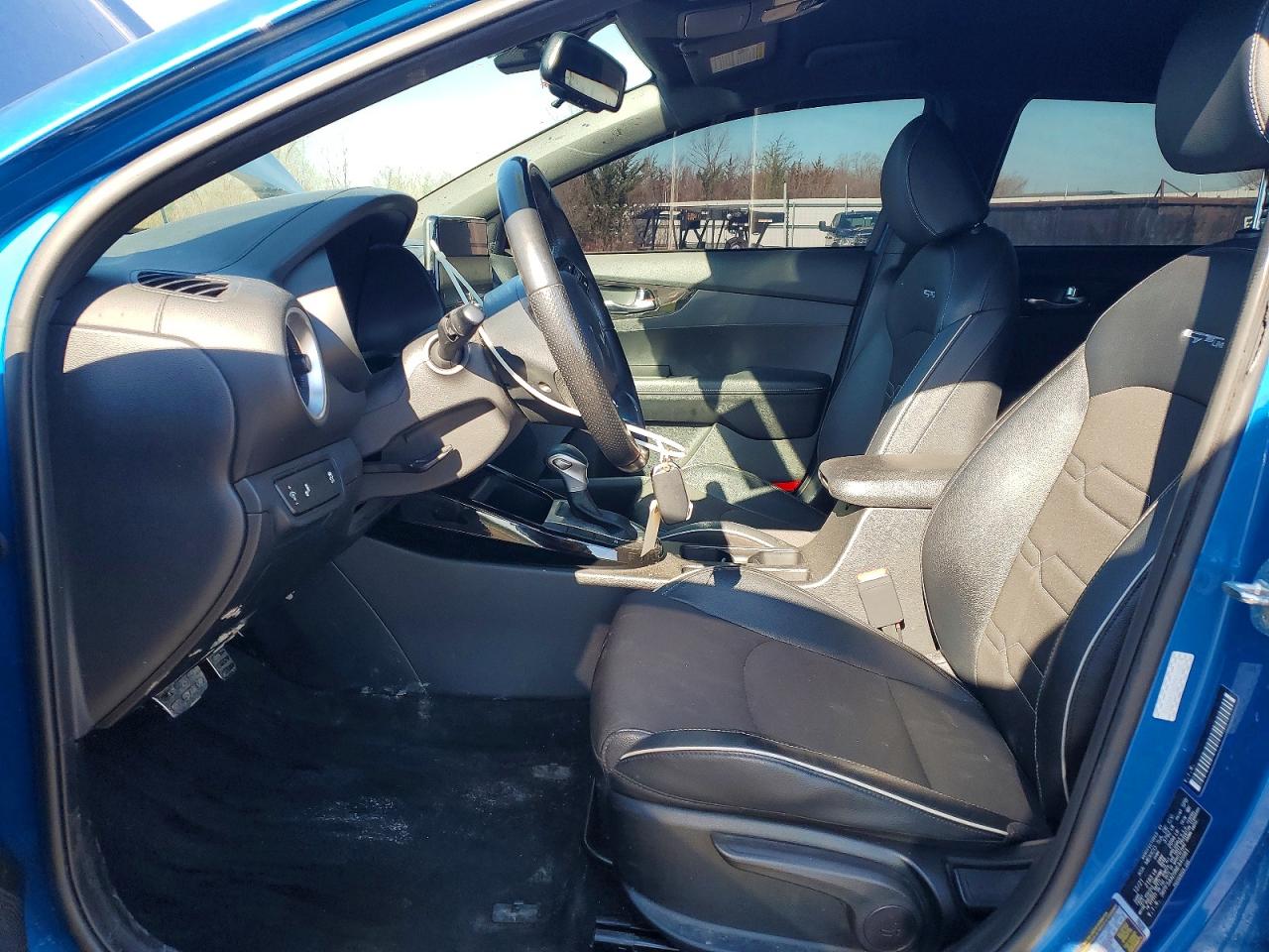 2022 KIA FORTE GT Line