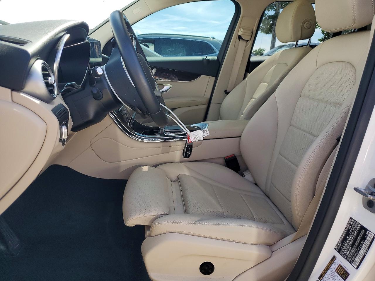 2022 MERCEDES-BENZ GLC GLC300