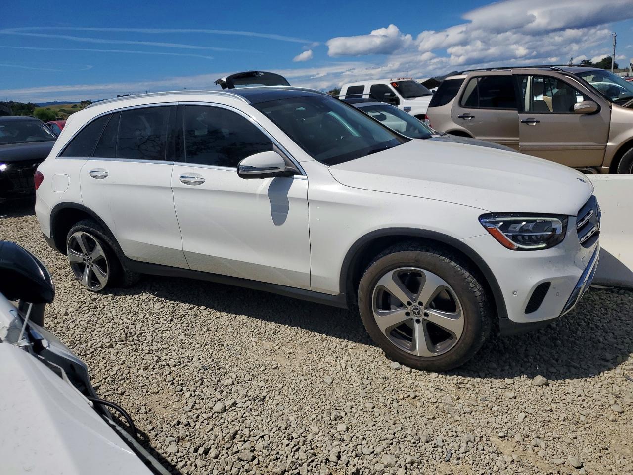 2022 MERCEDES-BENZ GLC GLC300
