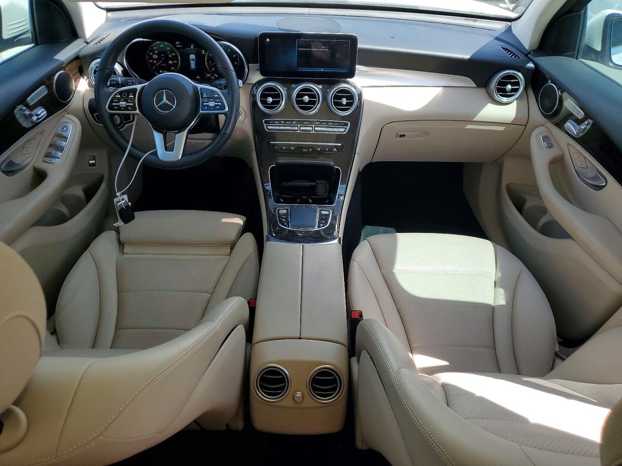 2022 MERCEDES-BENZ GLC GLC300