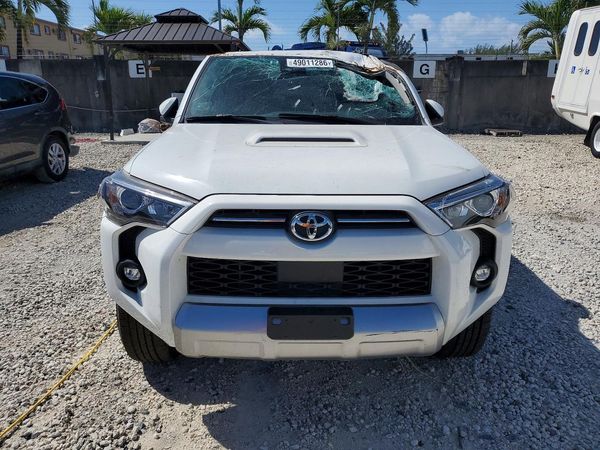 2024 TOYOTA 4RUNNER