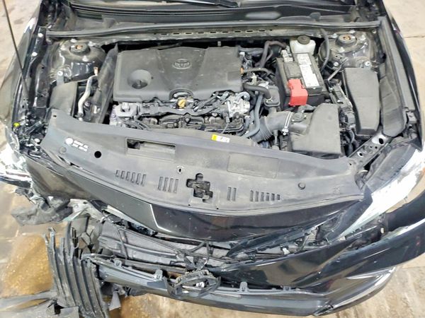 2024 TOYOTA CAMRY XLE — Engine bay